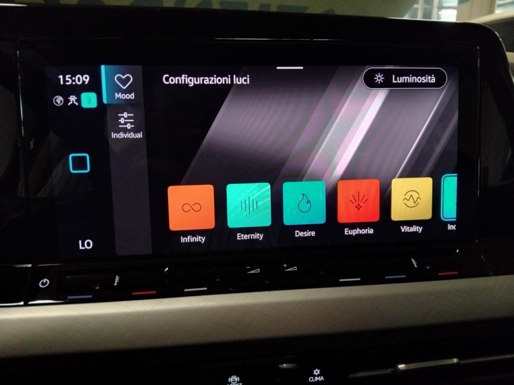 VOLKSWAGEN Golf 1.0 eTSI EVO Life DSG 17 MHEV C/GRIMALDI SP.DAY - 25
