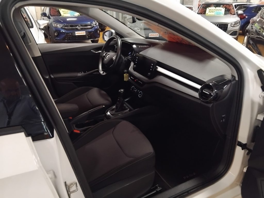 SKODA Fabia 1.0 MPI 80 CV Ambition - 11