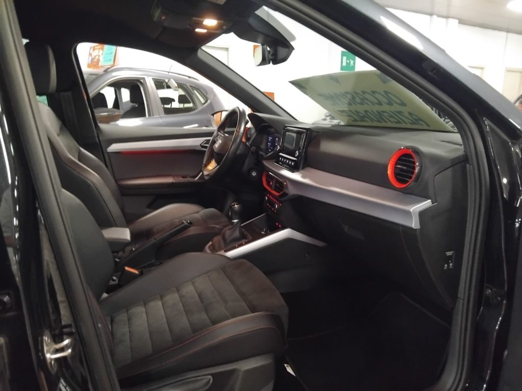 SEAT Arona 1.0 EcoTSI 1FR  C/GRIMALDI SPECIAL DAY - 12