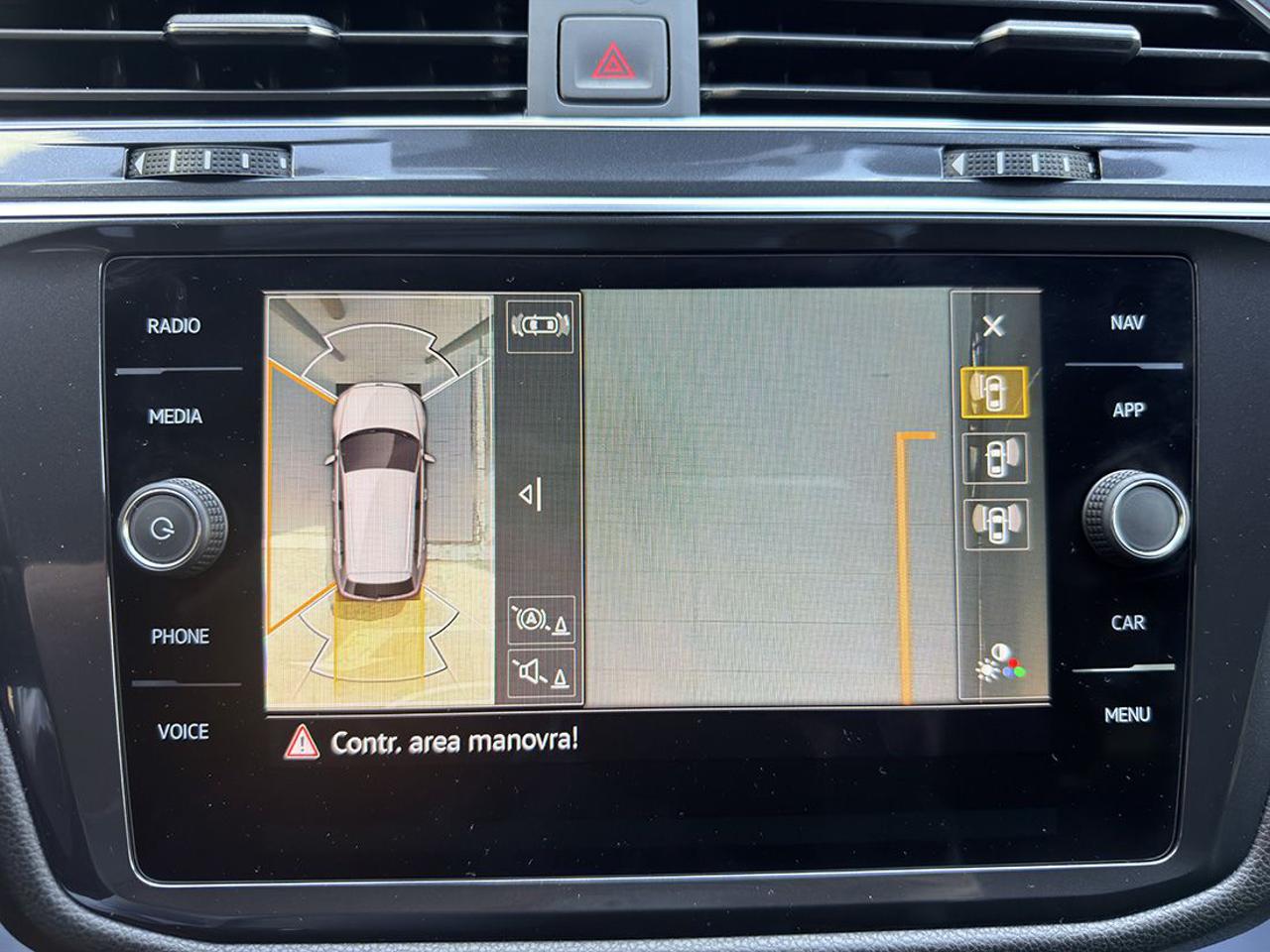 VOLKSWAGEN Tiguan Allspace 2.0 TDI SCR DSG R-Line - 29