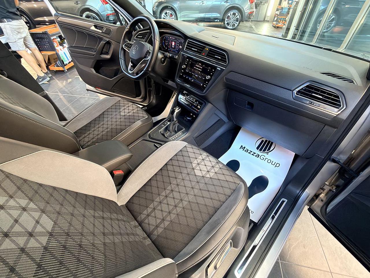 VOLKSWAGEN Tiguan Allspace 2.0 TDI SCR DSG R-Line - 17