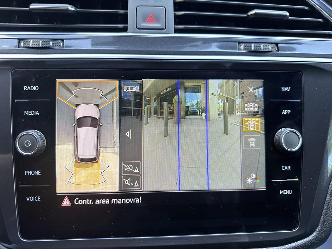 VOLKSWAGEN Tiguan Allspace 2.0 TDI SCR DSG R-Line - 27