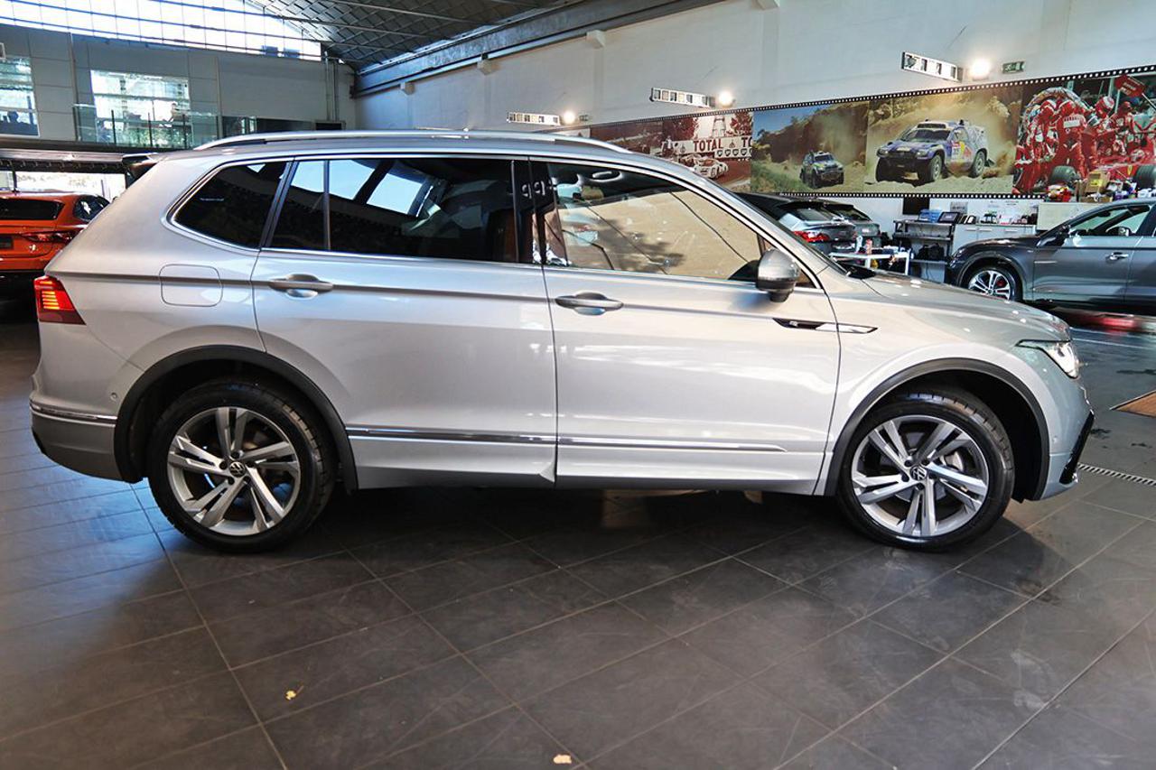 VOLKSWAGEN Tiguan Allspace 2.0 TDI SCR DSG R-Line - 10