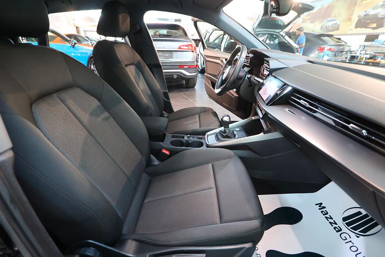 AUDI A3 30 TFSI Sportback Business Advanced - 32