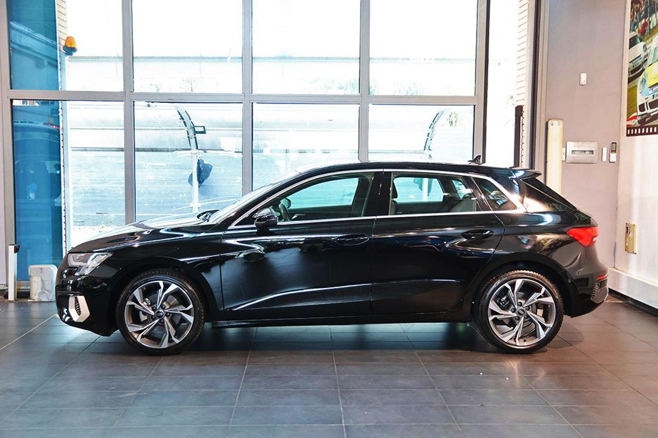 AUDI A3 30 TFSI Sportback Business Advanced - 3