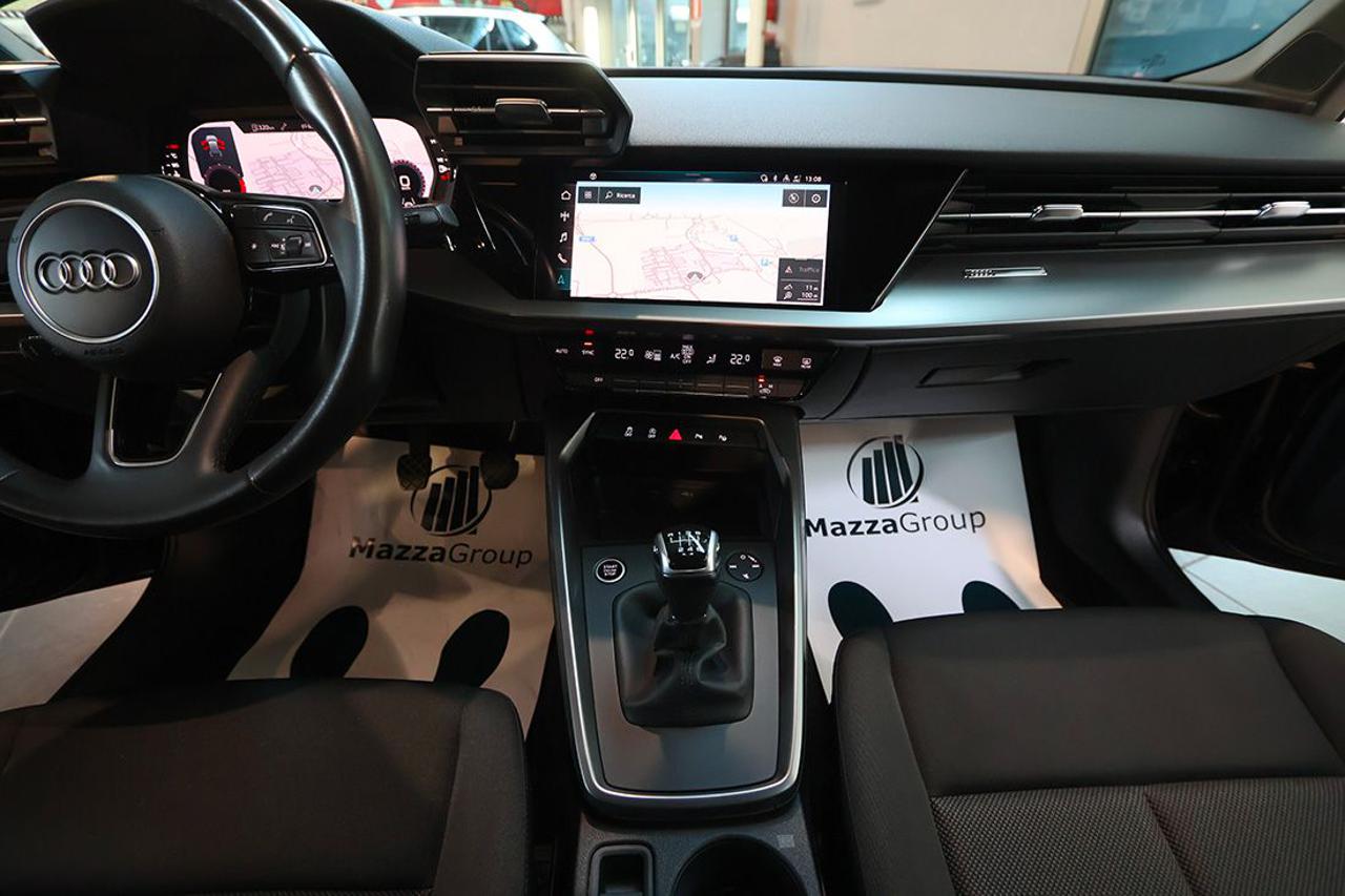 AUDI A3 30 TFSI Sportback Business Advanced - 29