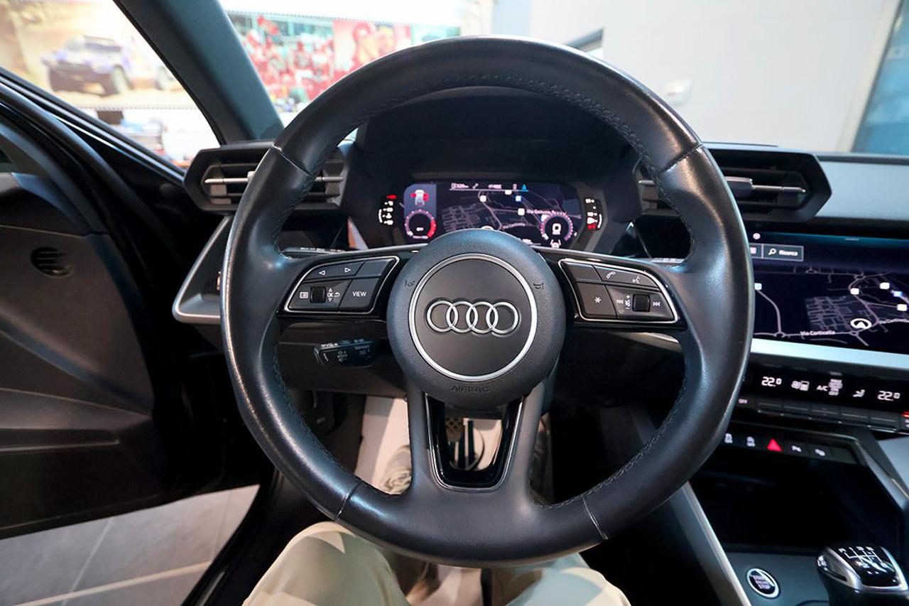 AUDI A3 30 TFSI Sportback Business Advanced - 20