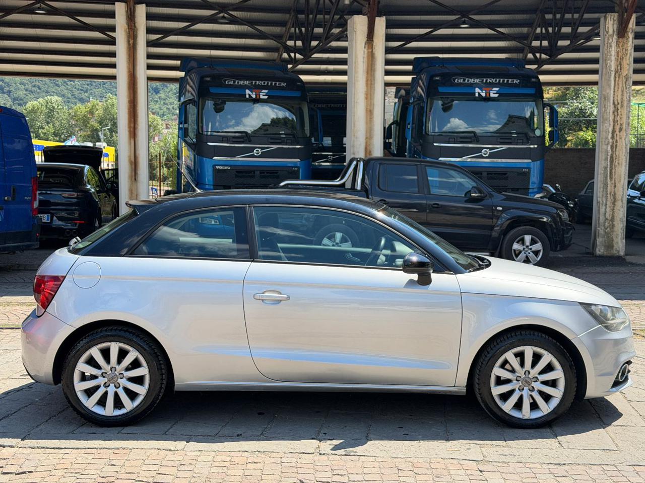 AUDI A1 1.6 TDI 105 CV Ambition - 8