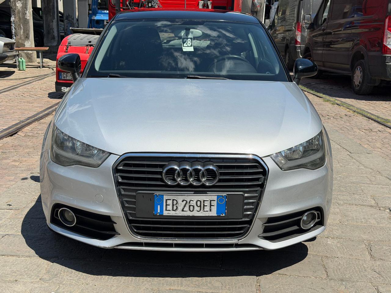 AUDI A1 1.6 TDI 105 CV Ambition - 2