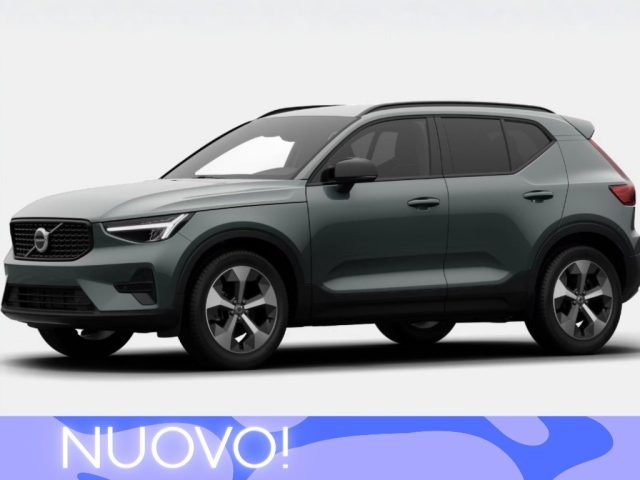 VOLVO XC40 B3 automatico Plus Dark 