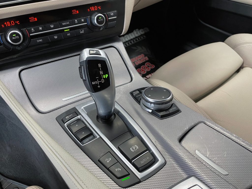 BMW 520 D TOURING XDRIVE MSPORT 190CV AUTO - 29