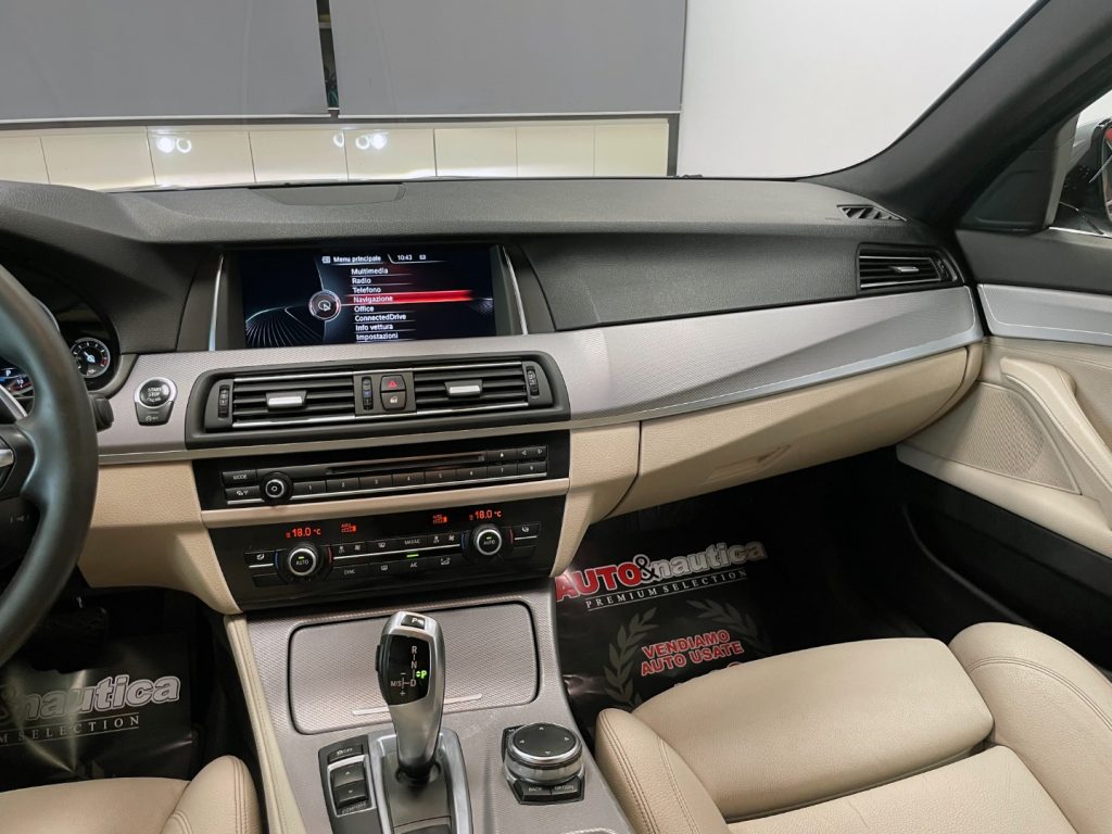 BMW 520 D TOURING XDRIVE MSPORT 190CV AUTO - 35