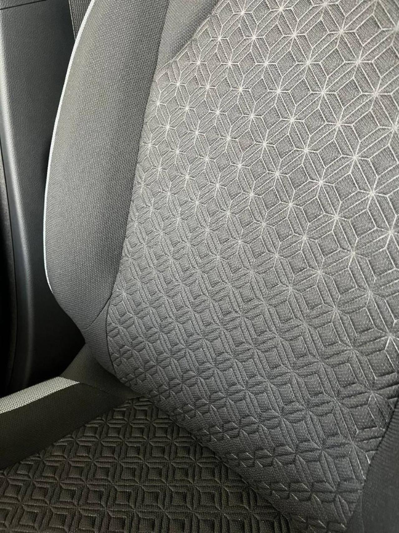 TOYOTA Aygo X 1.0 VVT-i 72 CV 5 porte Trend - 10