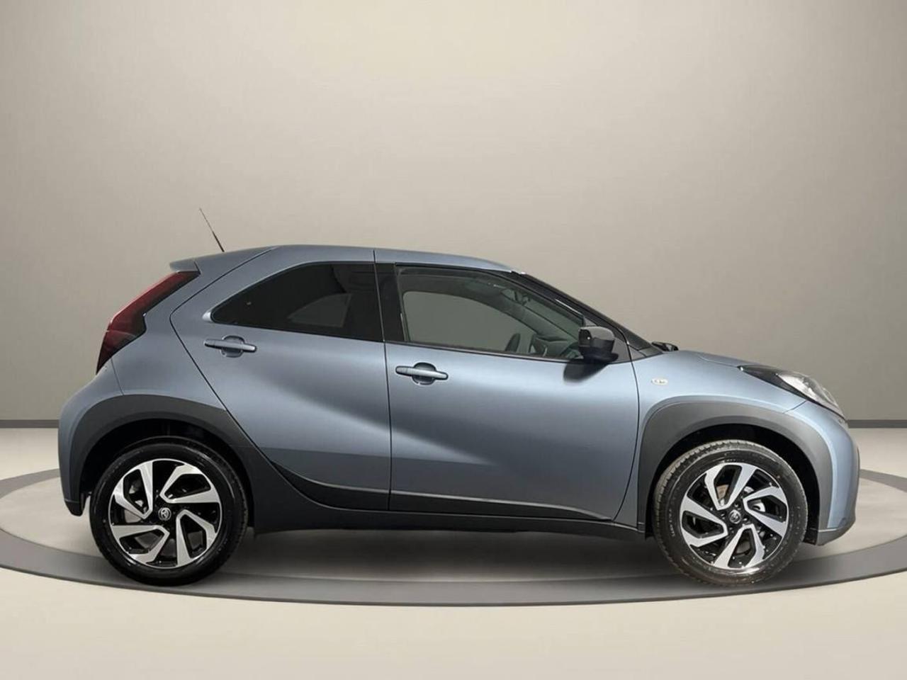 TOYOTA Aygo X 1.0 VVT-i 72 CV 5 porte Trend - 4