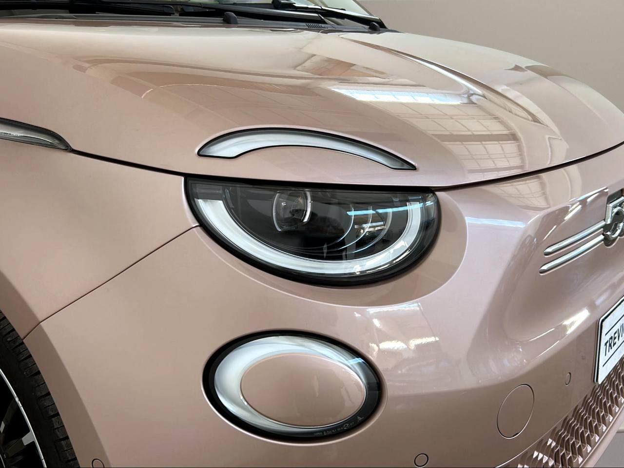 FIAT 500 Berlina 42 kWh La Prima 320 Km autonomia - 32