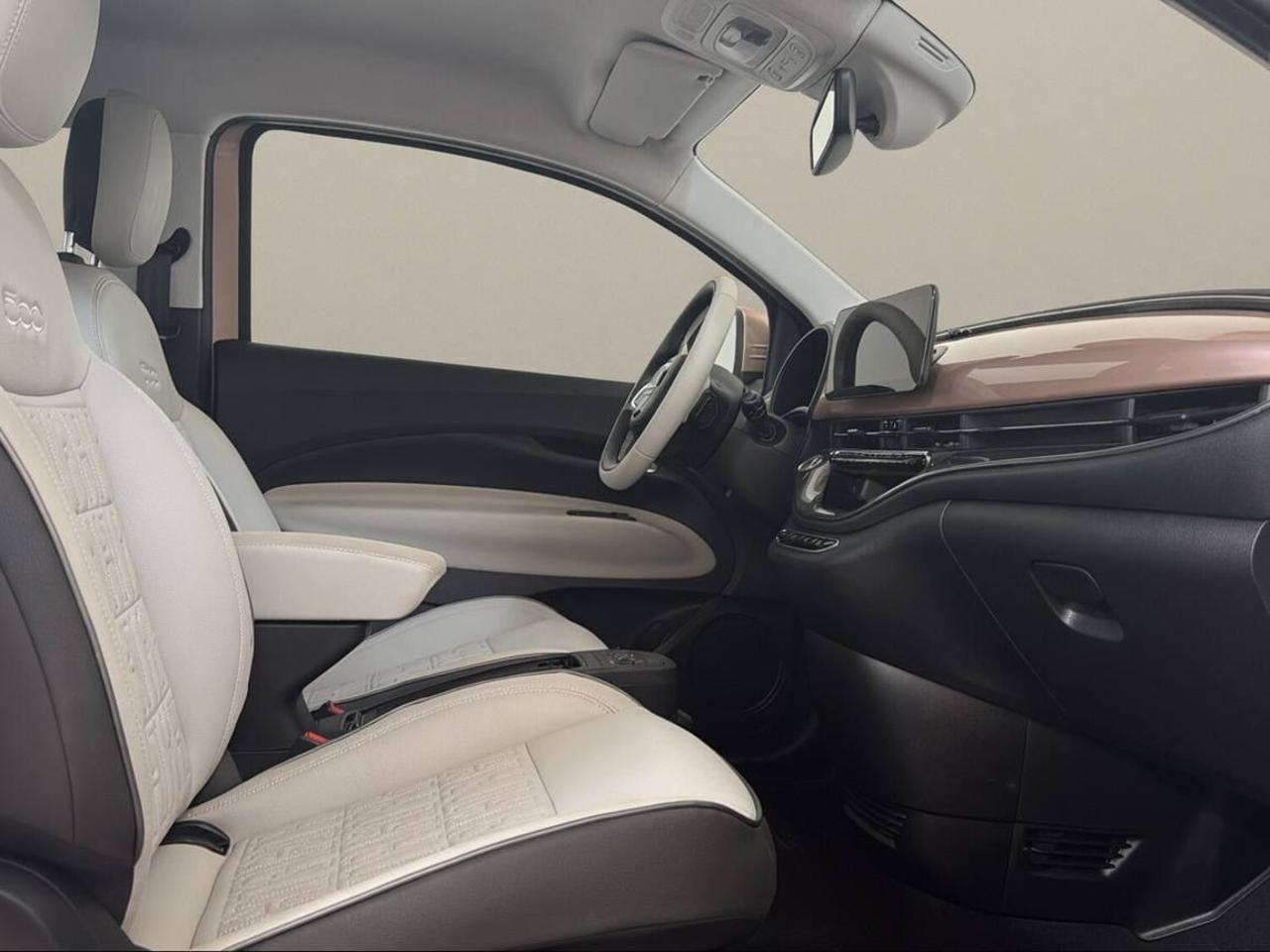 FIAT 500 Berlina 42 kWh La Prima 320 Km autonomia - 11