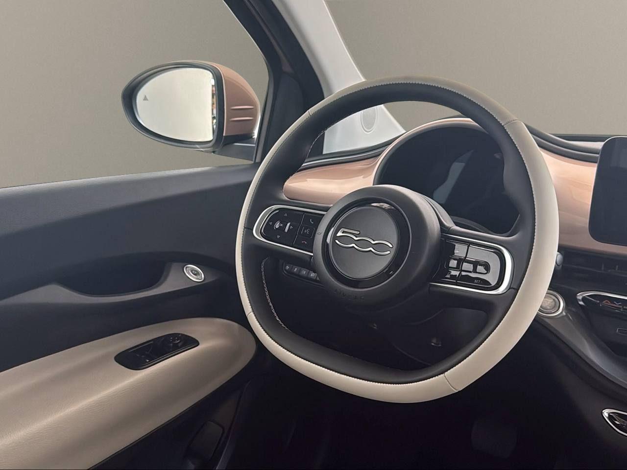FIAT 500 Berlina 42 kWh La Prima 320 Km autonomia - 24