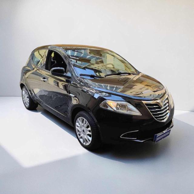 LANCIA Ypsilon Nero metallizzato
