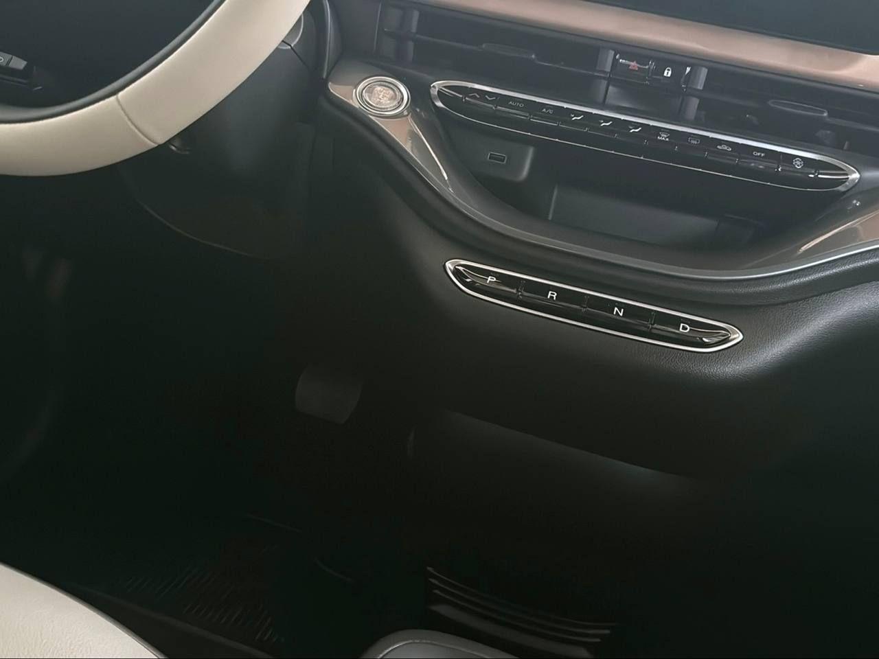 FIAT 500e Berlina 42 kWh La Prima 320 Km autonomia - 25