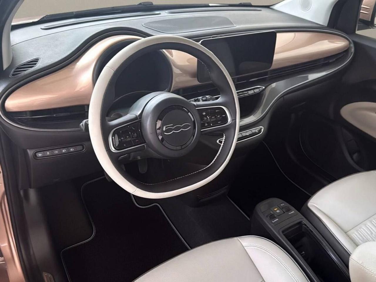 FIAT 500e Berlina 42 kWh La Prima 320 Km autonomia - 18