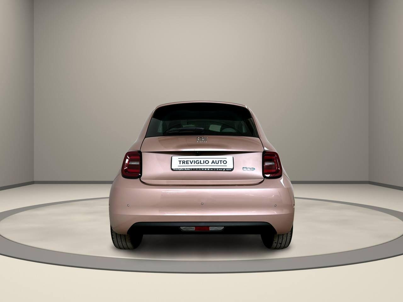 FIAT 500e Berlina 42 kWh La Prima 320 Km autonomia - 6