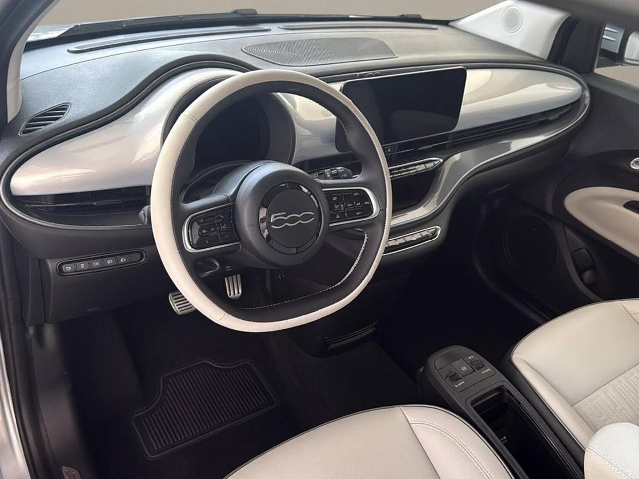 FIAT 500 Berlina 42 kWh La Prima 320 Km autonomia - 19