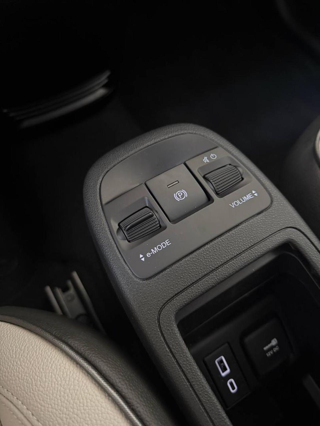 FIAT 500e Berlina 42 kWh La Prima 320 Km autonomia - 28