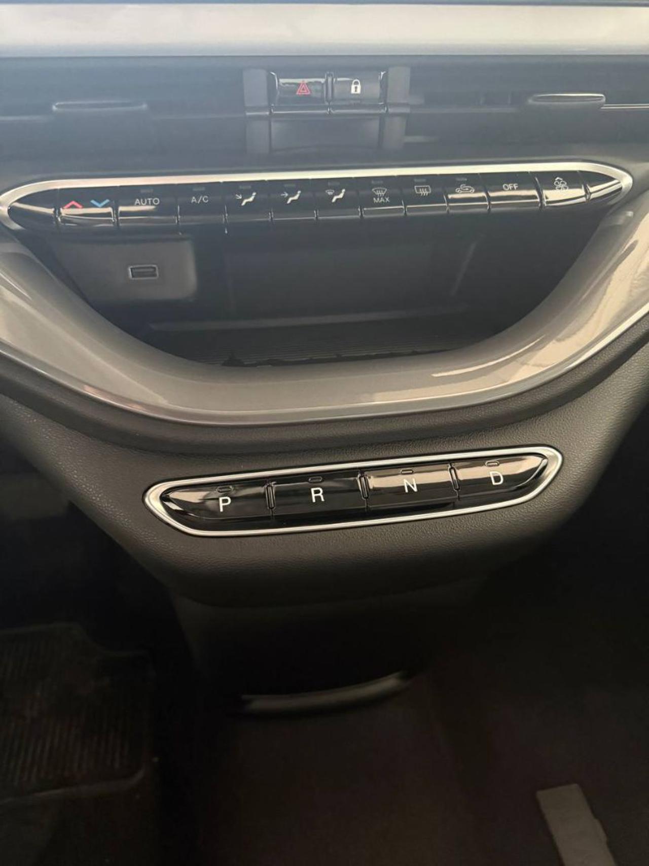 FIAT 500e Berlina 42 kWh La Prima 320 Km autonomia - 27