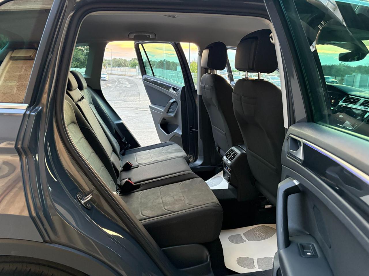VOLKSWAGEN Tiguan 2.0 TDI 150 CV SCR DSG Elegance VIRTUAL - 11