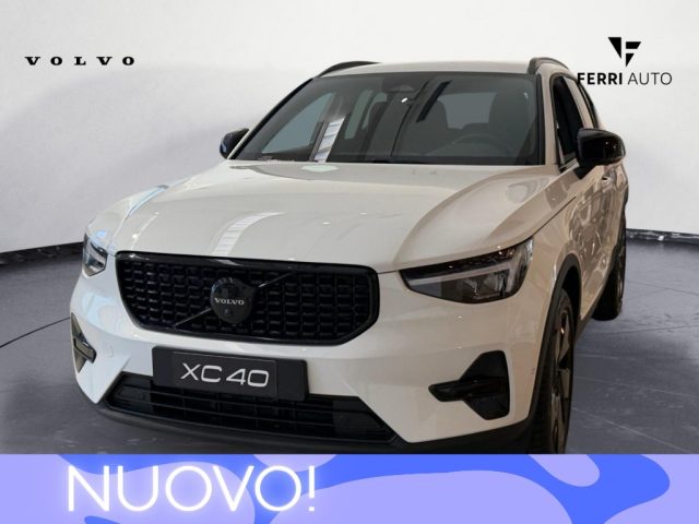 VOLVO XC40 B3 automatico Plus Black Edition 