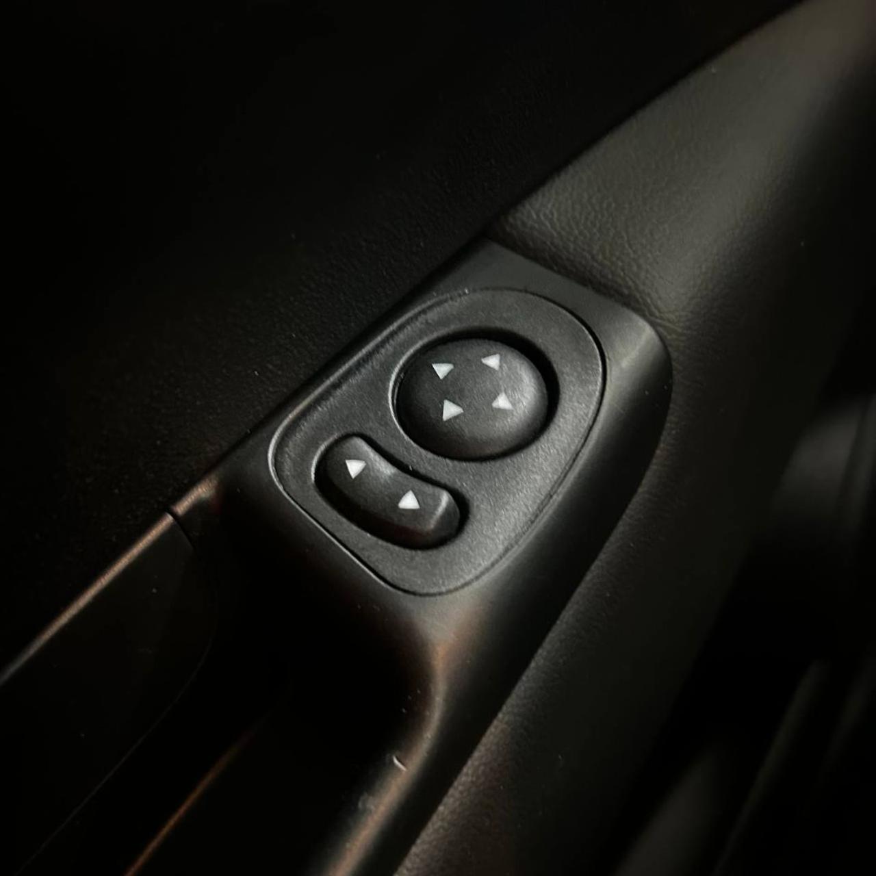 FIAT 500C 1.0 Hybrid Connect - 30