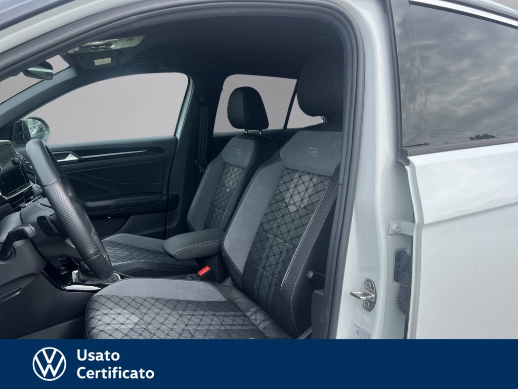 VOLKSWAGEN T-Roc 1.5 tsi r-line plus dsg - 25