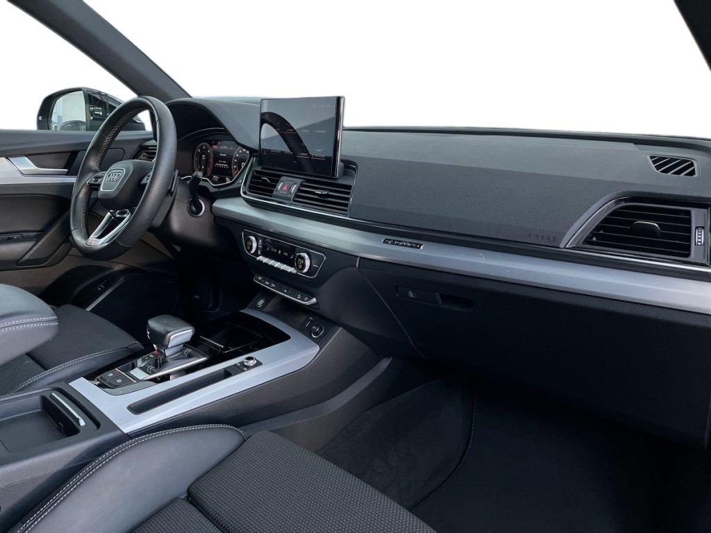 AUDI Q5 SPORTBACK 40 TDI quattro S tronic S line - 16