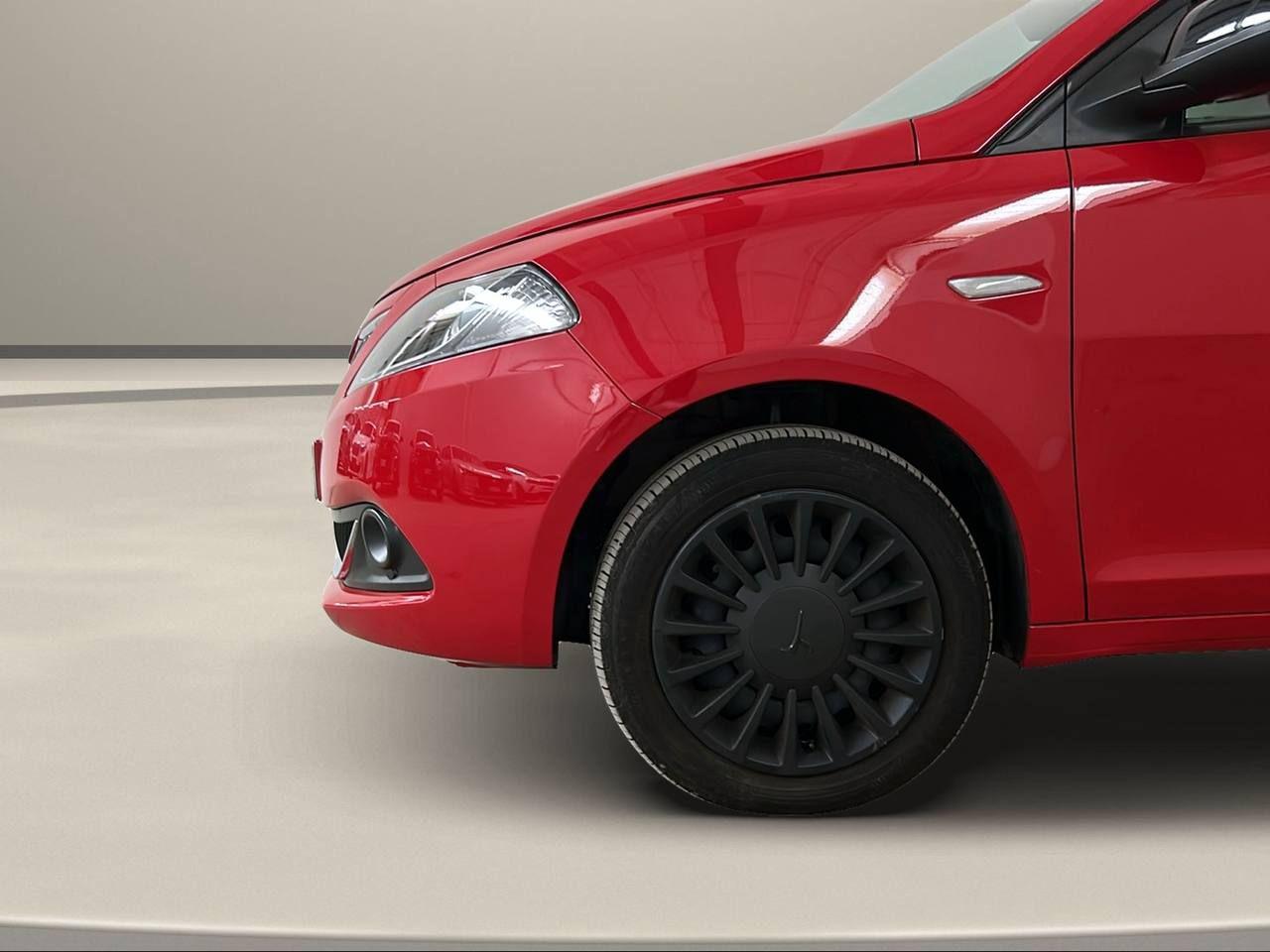 LANCIA Ypsilon 1.0 FireFly 5 porte S&S Hybrid Ecochic Silver - 35