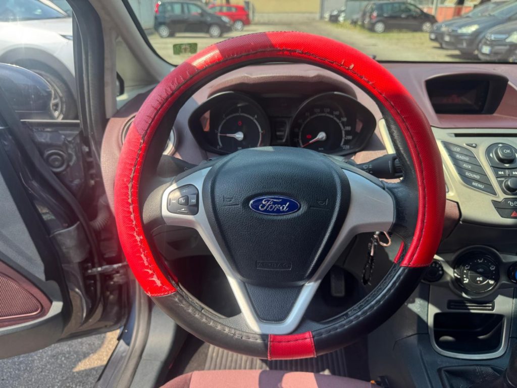 FORD Fiesta 1.4 TDCi Titanium 5pt. - 8