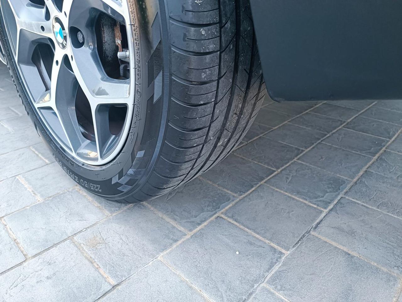 BMW X1 sDrive18d xLine - 27