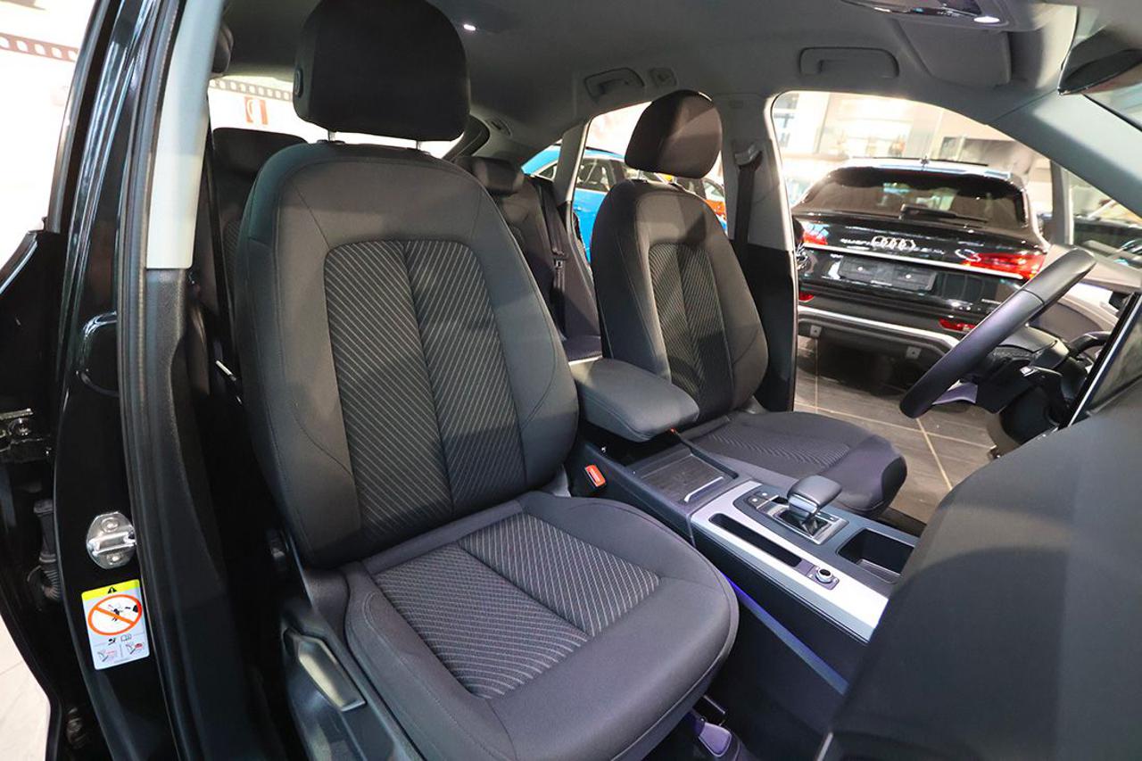 AUDI Q5 35 TDI Sportback S-Tronic Business Advanced - 16