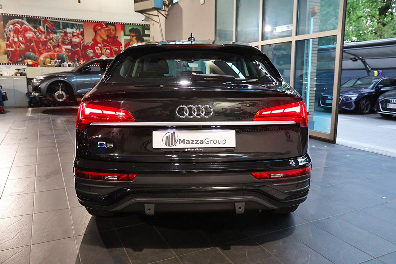 AUDI Q5 35 TDI Sportback S-Tronic Business Advanced - 8