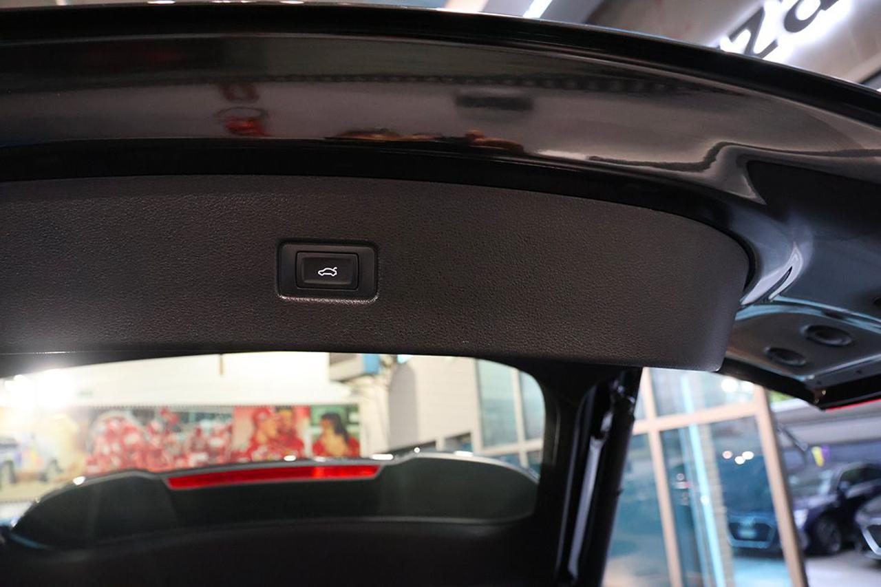 AUDI Q5 35 TDI Sportback S-Tronic Business Advanced - 13
