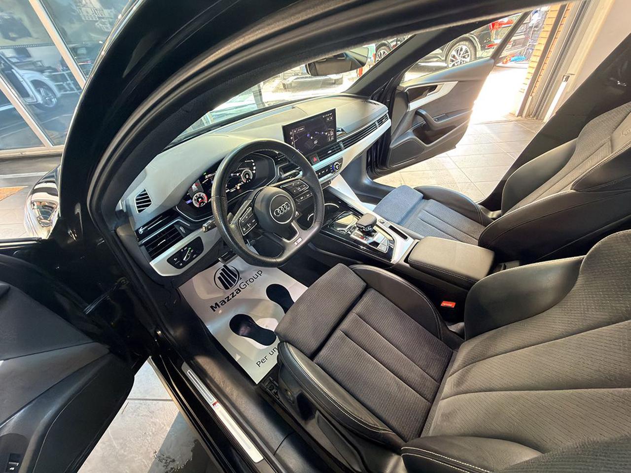 AUDI A4 35 TDI Avant S-Tronic S-Line - 13