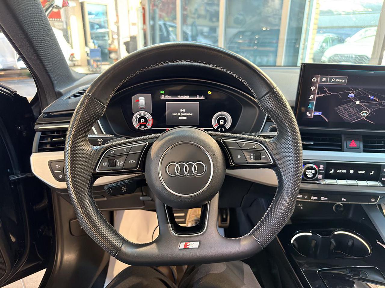 AUDI A4 35 TDI Avant S-Tronic S-Line - 20