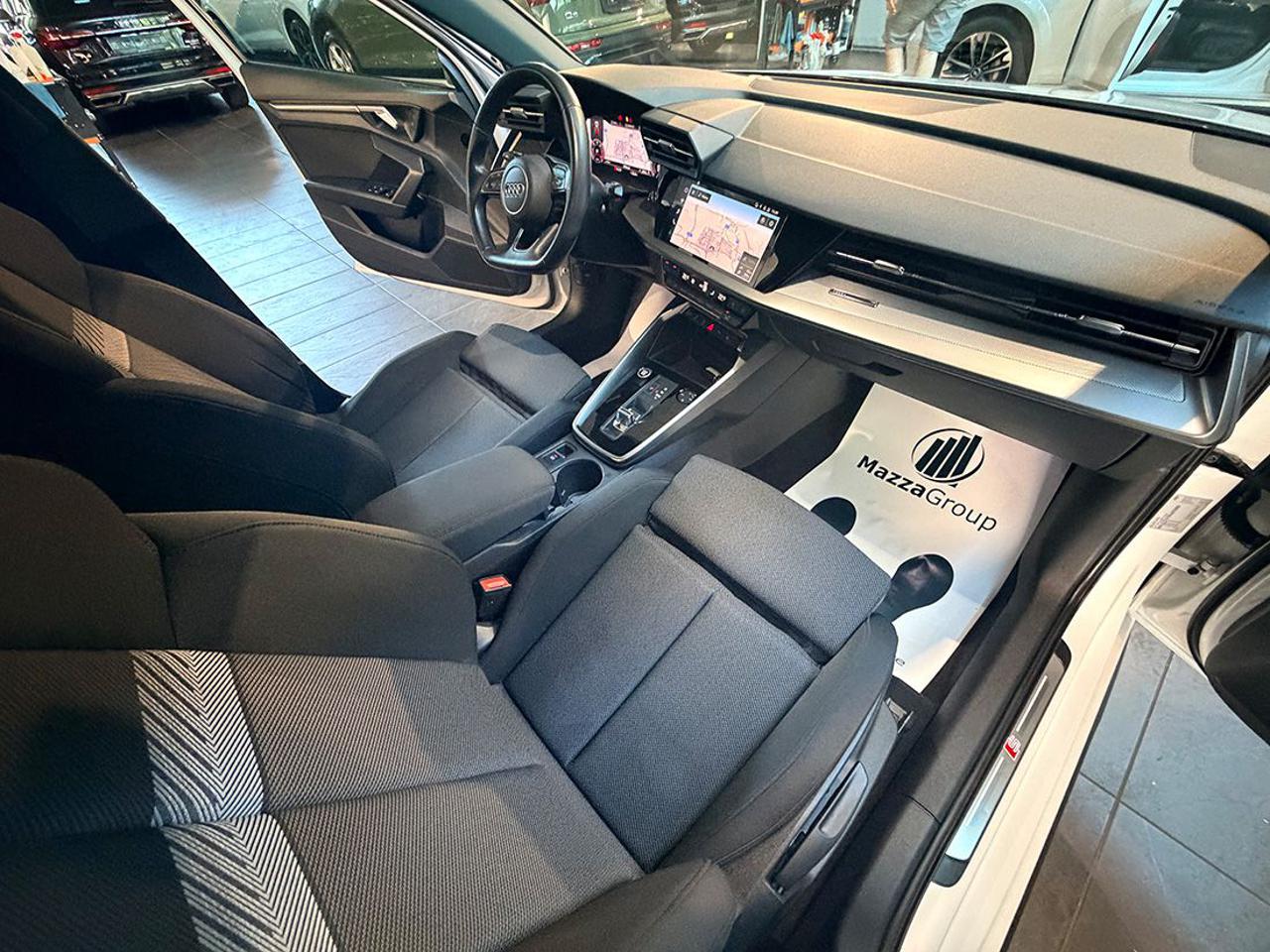 AUDI A3 30 TDI Sportback S-Tronic S-Line - 15