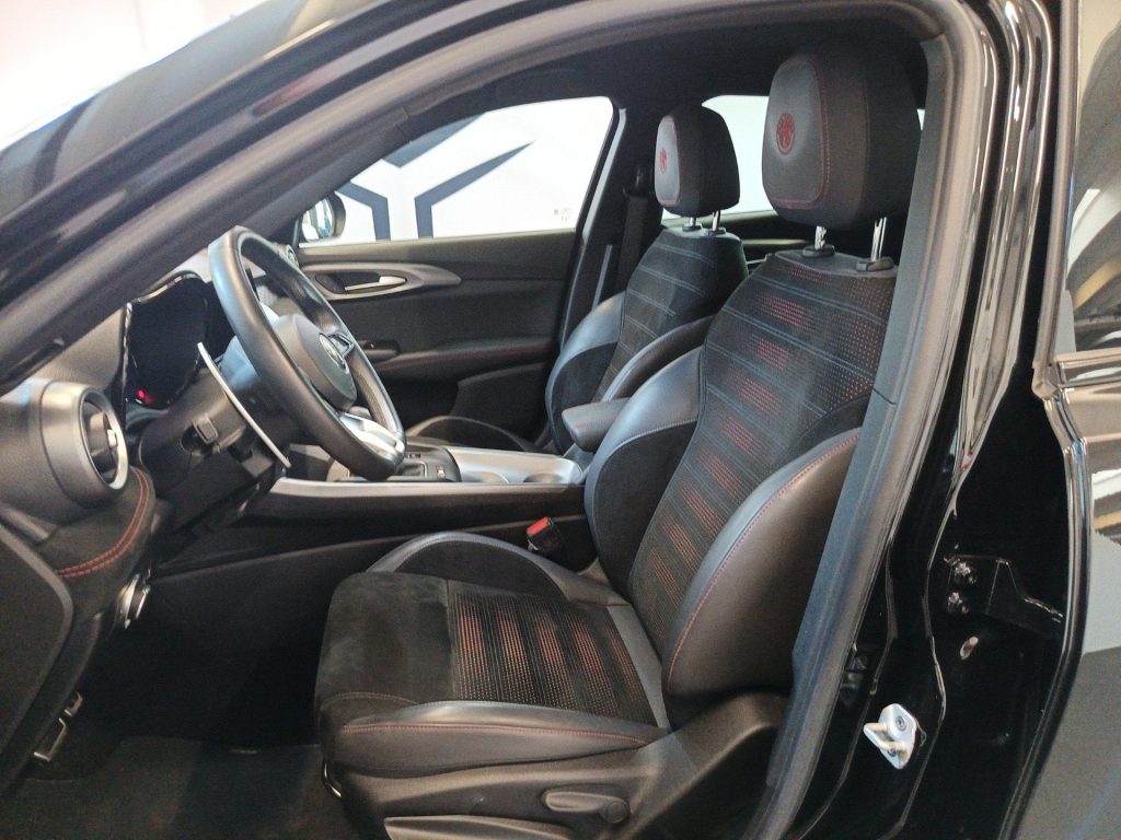 ALFA ROMEO Tonale Tonale 1.3 phev Veloce Q4 280cv at6 - 8