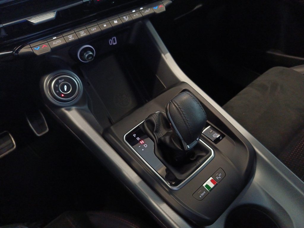 ALFA ROMEO Tonale Tonale 1.3 phev Veloce Q4 280cv at6 - 14