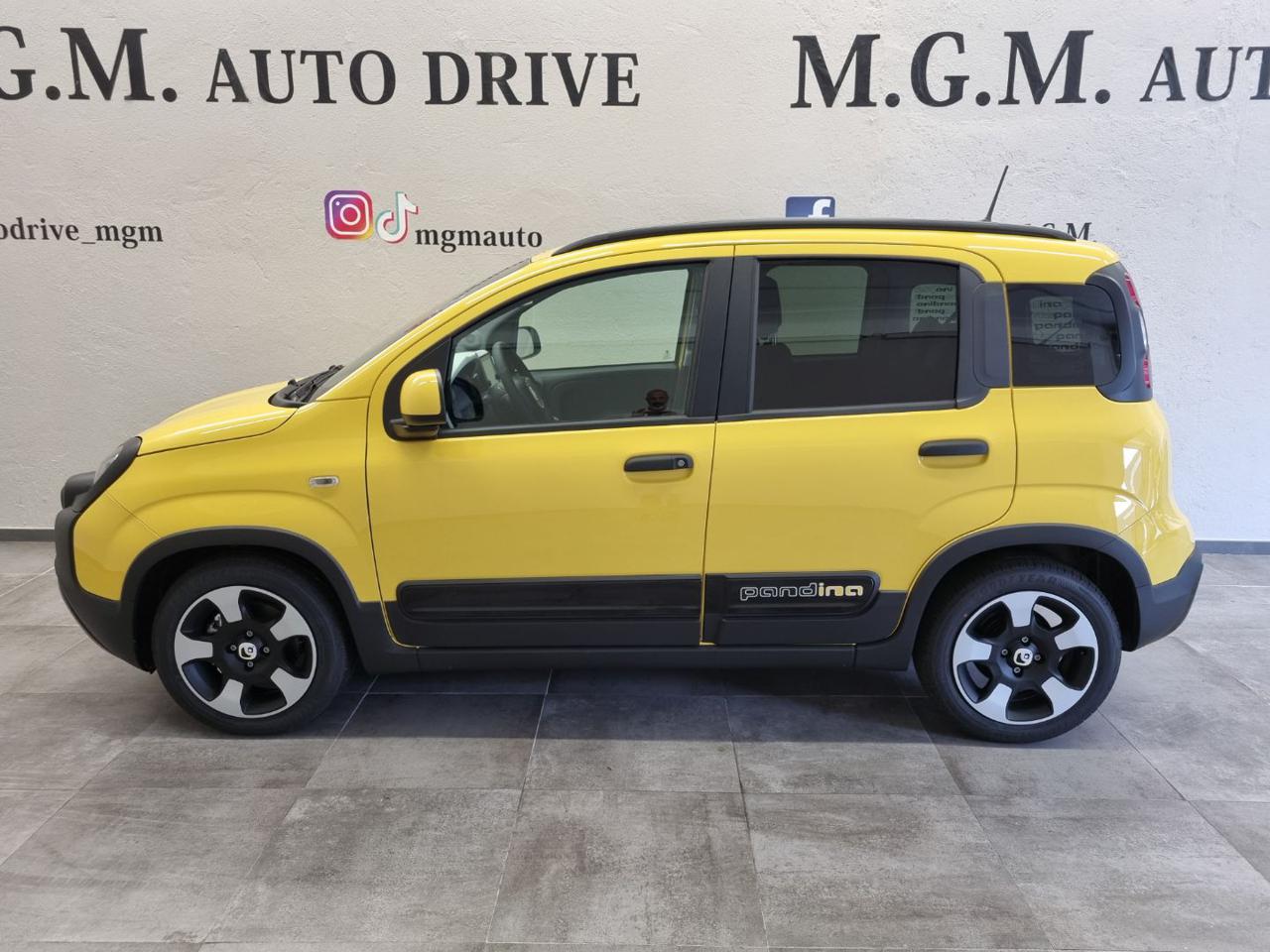 FIAT Panda 1.0 FireFly S&S Hybrid Pandina CROSS - 2