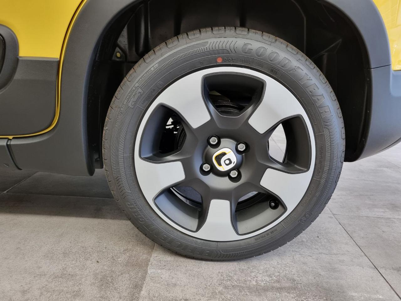 FIAT Panda 1.0 FireFly S&S Hybrid Pandina CROSS - 15