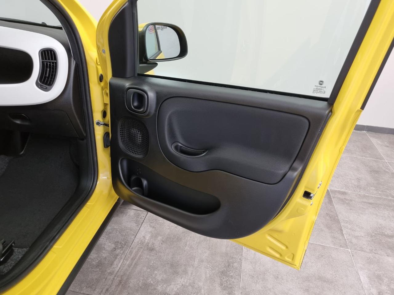 FIAT Panda 1.0 FireFly S&S Hybrid Pandina CROSS - 25