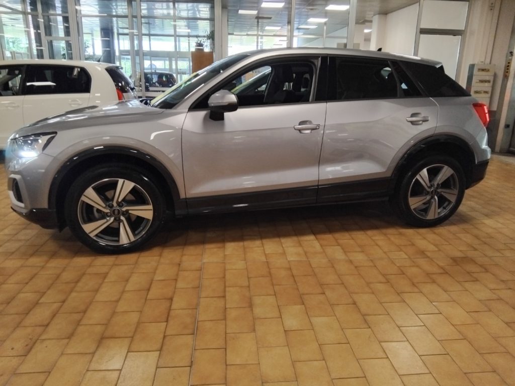 AUDI Q2 30 TFSI Admired Advanced VIDEO - 4