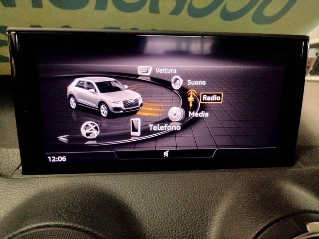 AUDI Q2 30 TFSI Admired Advanced VIDEO - 22