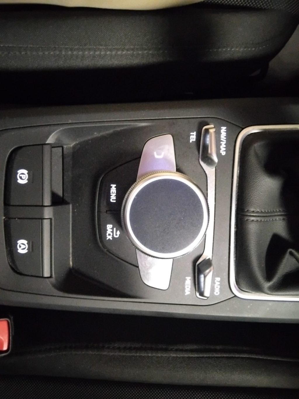 AUDI Q2 30 TFSI Admired Advanced VIDEO - 27